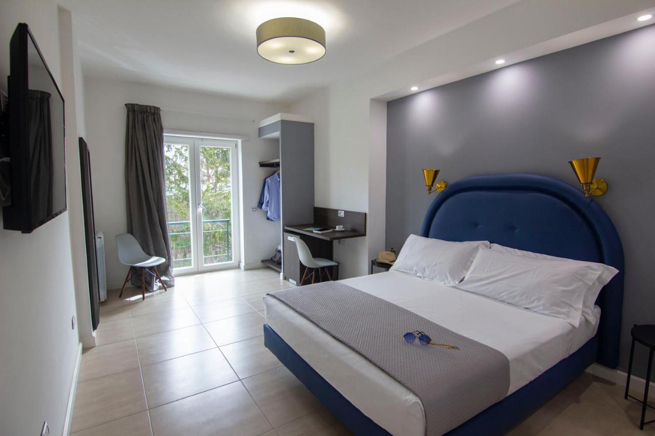 Mako Sorrento Suites 외부 사진